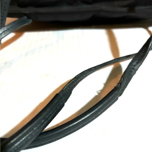 Tumi black nylon shoulder handbag - Picture 6 of 11